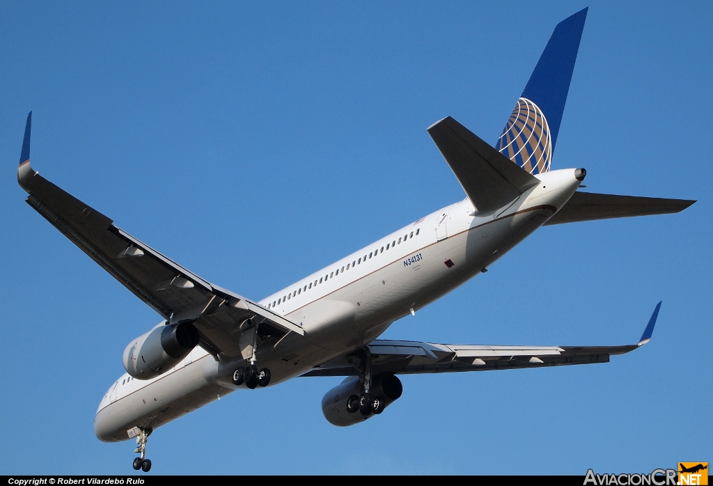 N34131 - Boeing 757-224 - United (Continental Airlines)