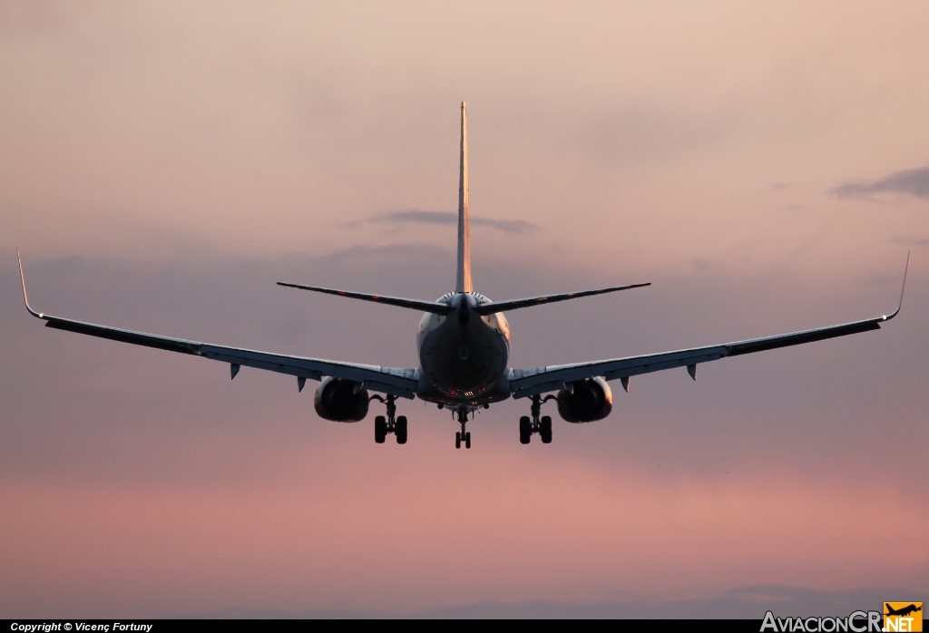 7T-VKJ - Boeing 737-8D6 - Air Algérie
