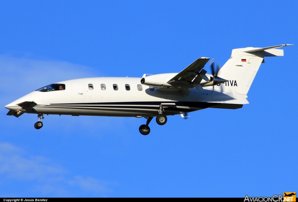 D-IIVA - Piaggio P-180 Avanti - Privado