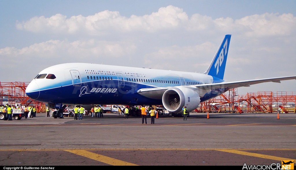 N787BX - Boeing 787-881 Dreamliner - Boeing Company