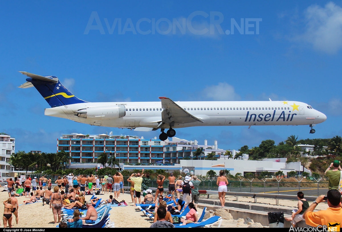 PJ-MDC - McDonnell Douglas MD-82 (DC-9-82) - Insel Air