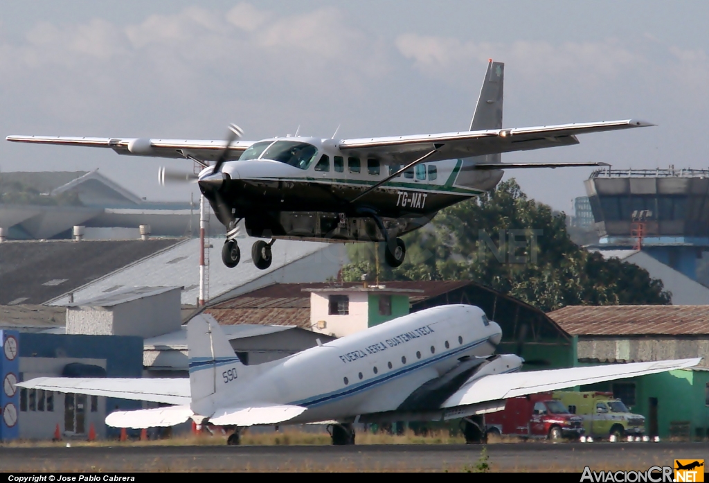 TG-NAT - Cessna 208B Grand Caravan - Privado ( Goodyear)