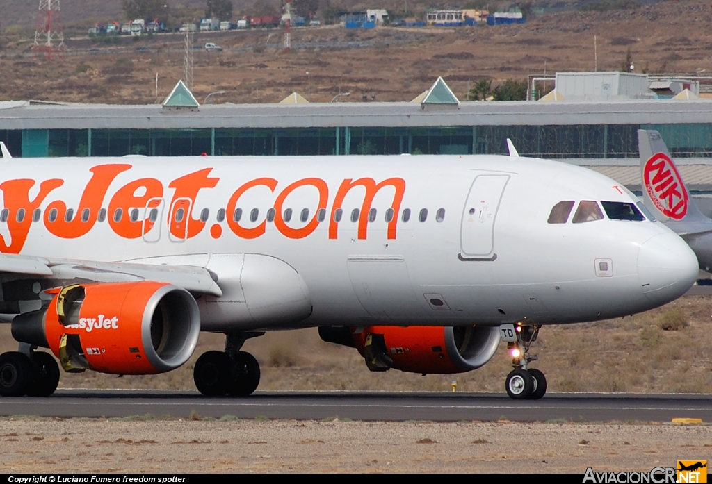 G-EZTD - Airbus A320-214 - EasyJet