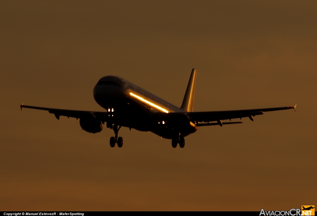 G-OZBT - Airbus A321-231 - Monarch Airlines