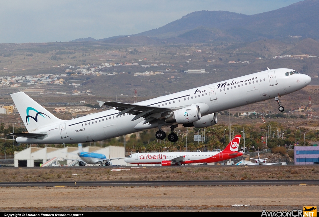 SX-BHS - Airbus A320-111 - Air Méditerranée