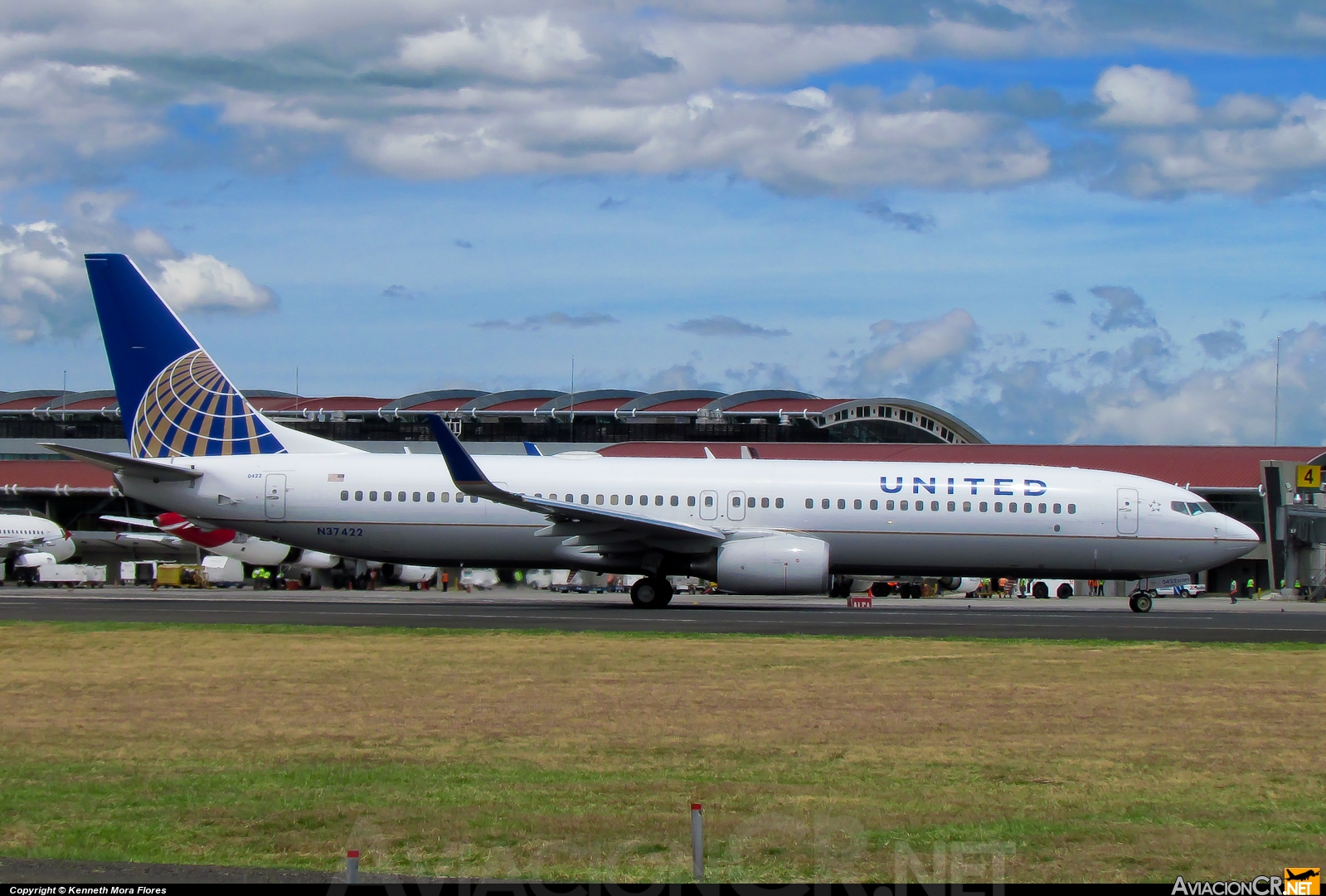 N37422 - Boeing 737-924/ER - United Airlines