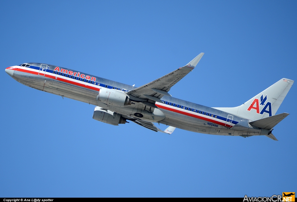 N954AN - Boeing 737-823 - American Airlines