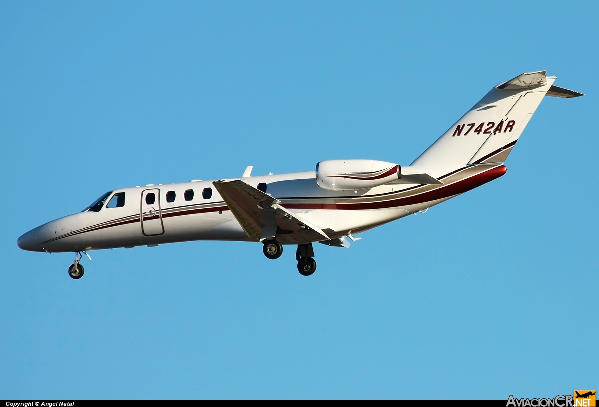 N742AR - Cessna 525B CitationJet 3 - Privado