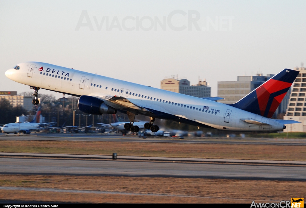 N616DL - Boeing 757-232 - Delta Air Lines