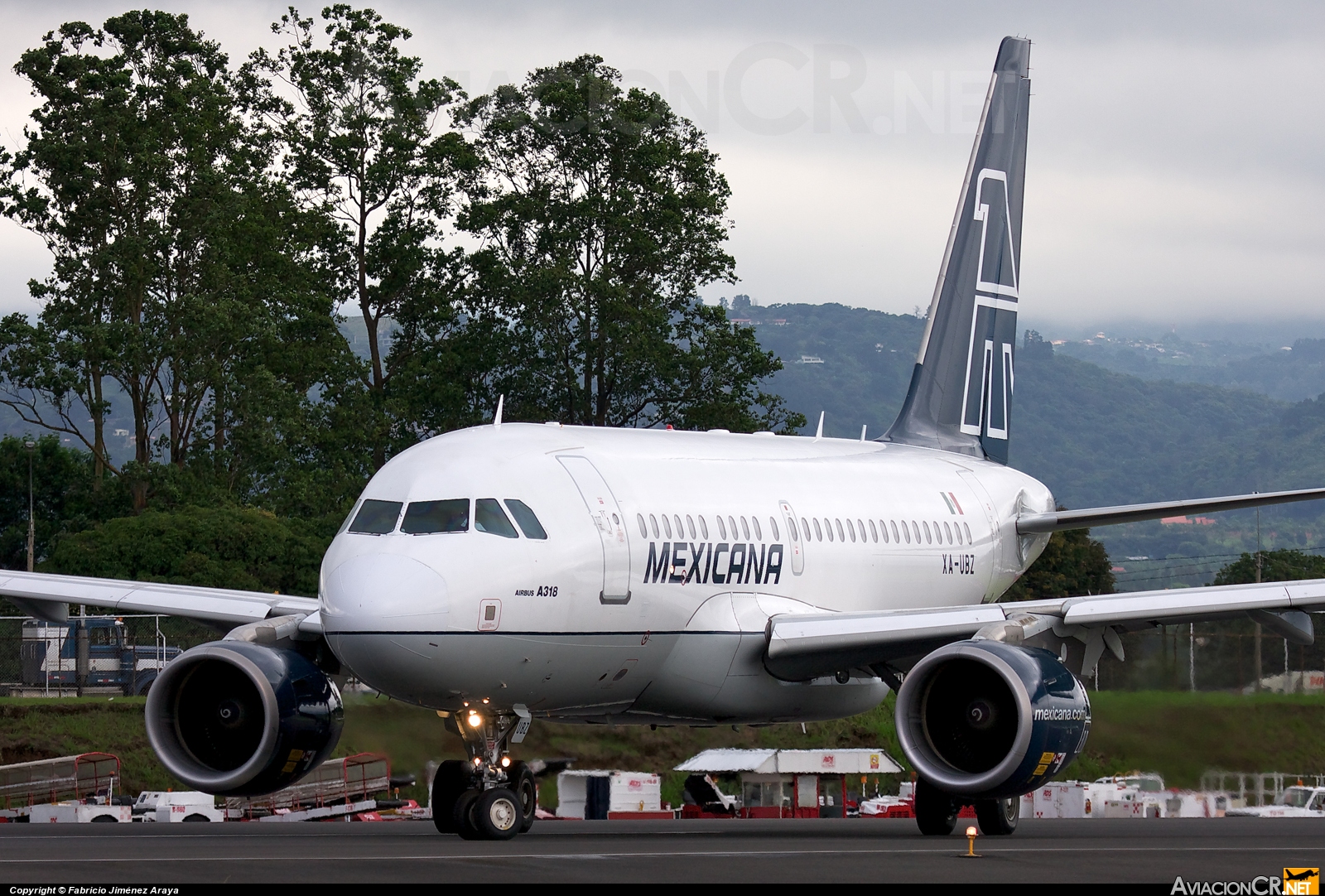XA-UBZ - Airbus A318-111 - Mexicana
