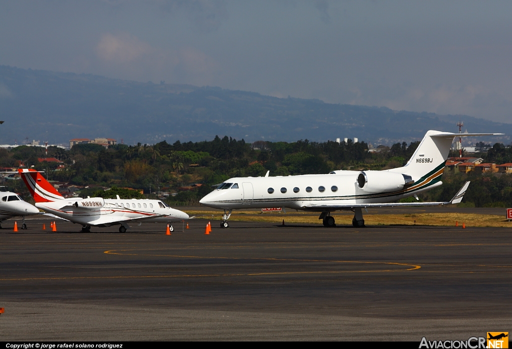 MROC - Aeropuerto - Rampa