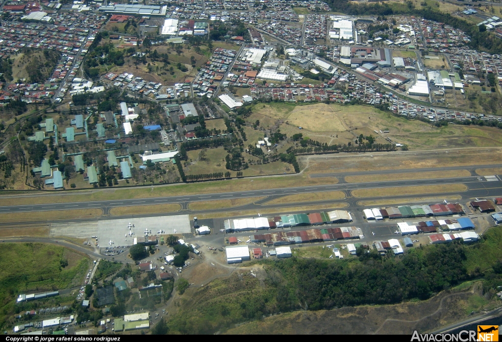 MRPV - Vista aerea - Aeropuerto