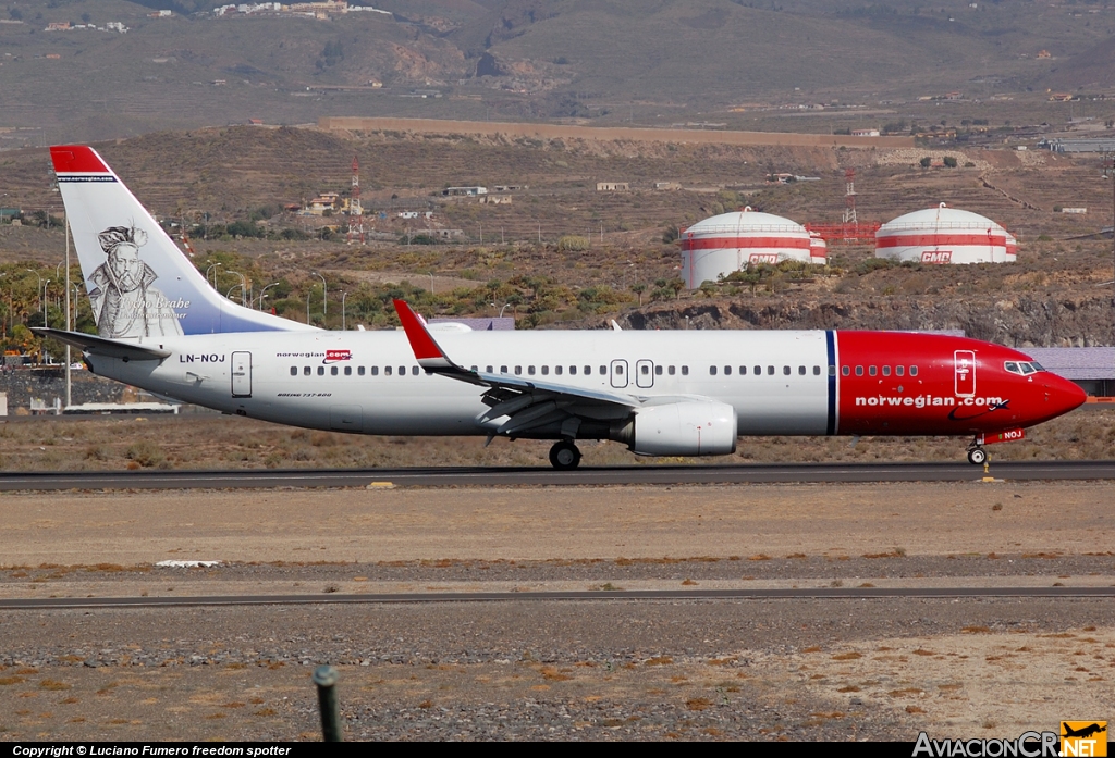 LN-NOJ - Boeing 737-86N - Norwegian Air Shuttle