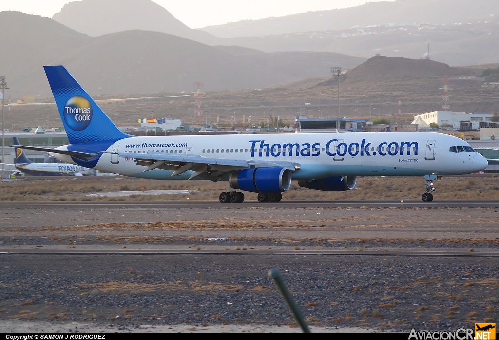G-FCLB - Boeing 757-28A - Thomas Cook Airlines