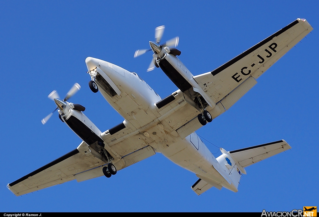 EC-JJP - Beechcraft B200 Super King Air - Urgemer Canarias