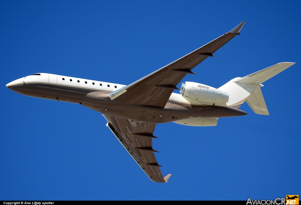 N211PB - Bombardier BD-700-1A10 Global Express - Privado