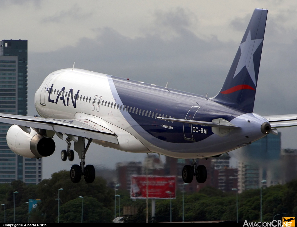 CC-BAI - Airbus A320-233 - LAN Airlines