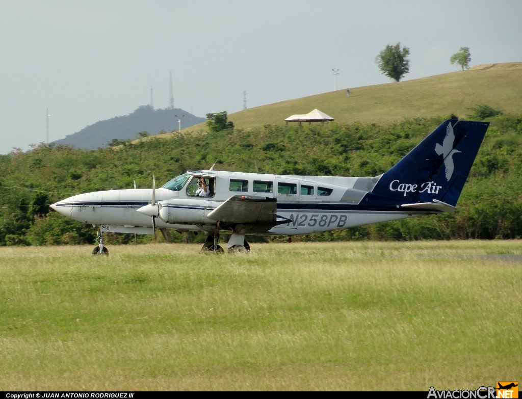 N258PB - Cessna 402C - Cape Air