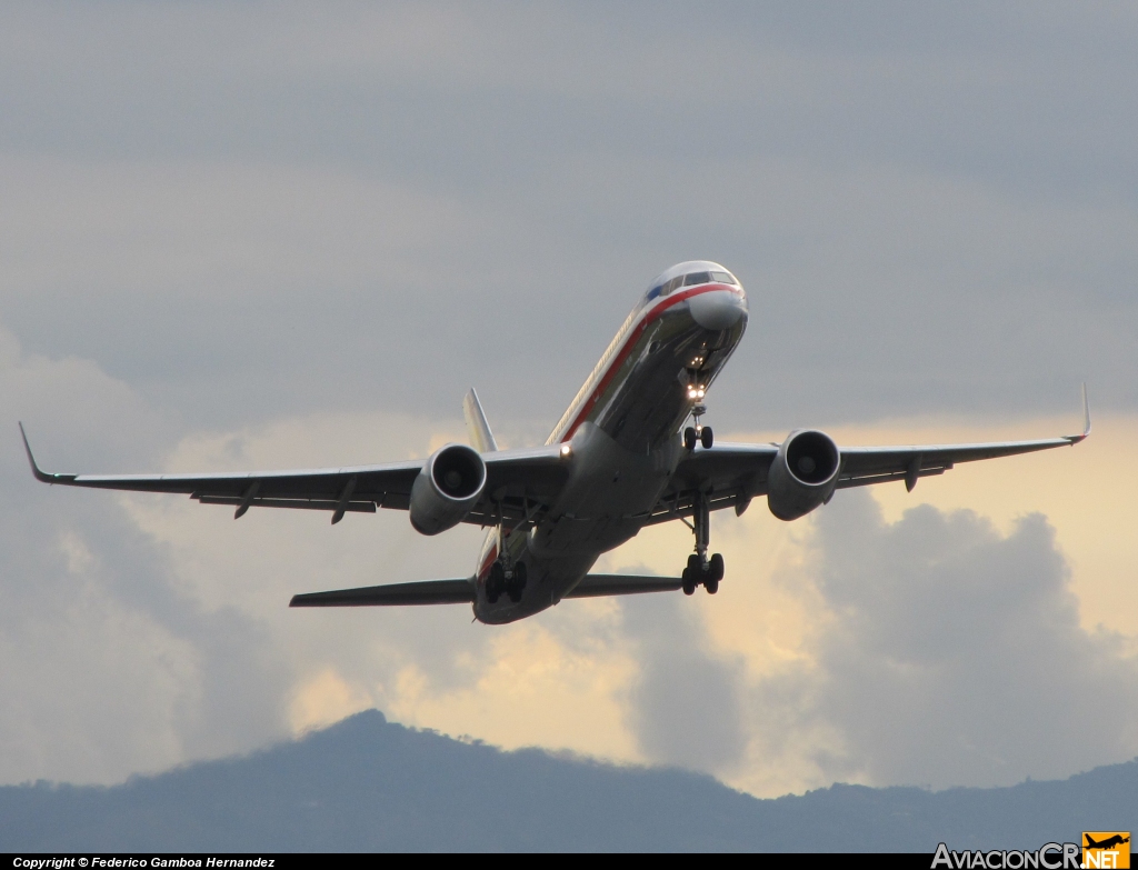 N690AA - Boeing 757-223 - American Airlines