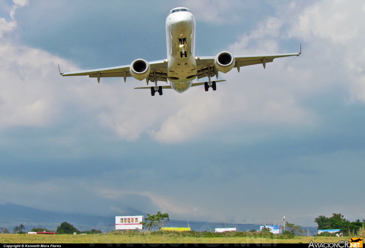 N983TA - Embraer 190-100IGW - TACA