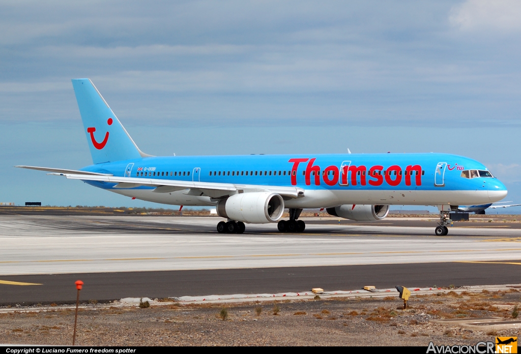 G-OOBI - Boeing 757-2B7 - Thomson Airways