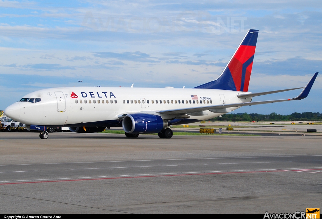 N309DE - Boeing 737-732 - Delta Airlines