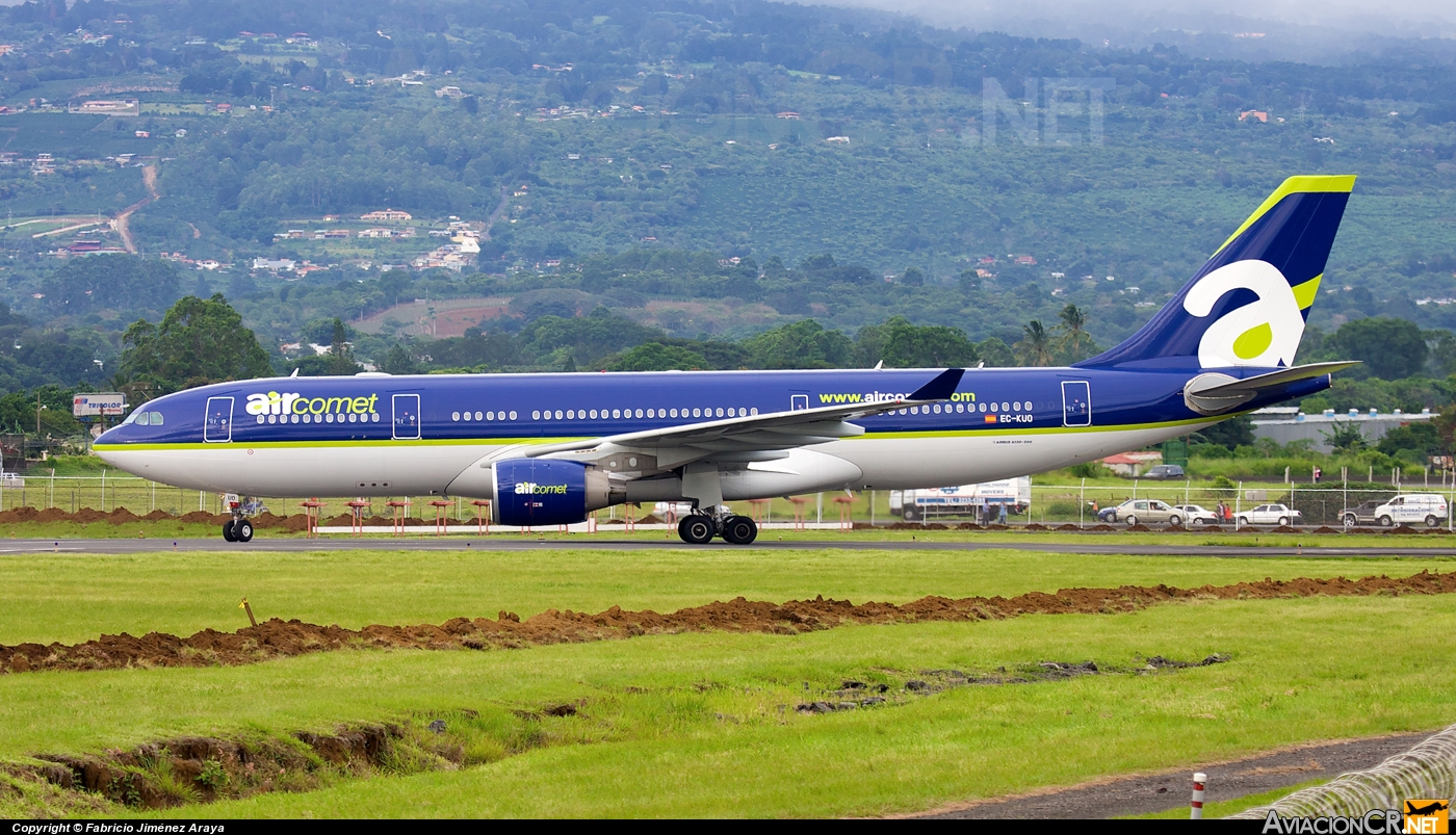 EC-KUO - Airbus A330-223 - Air Comet