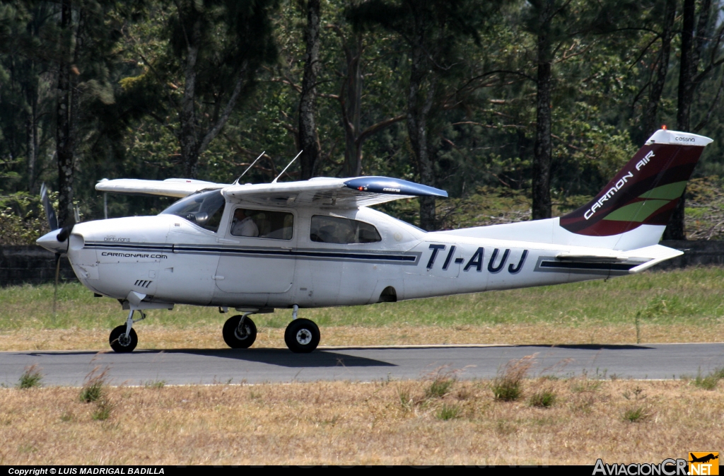 TI-AUJ - Cessna T210M Centurion II - Privado