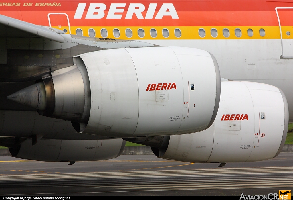 EC-IQR - Airbus A340-642 - Iberia