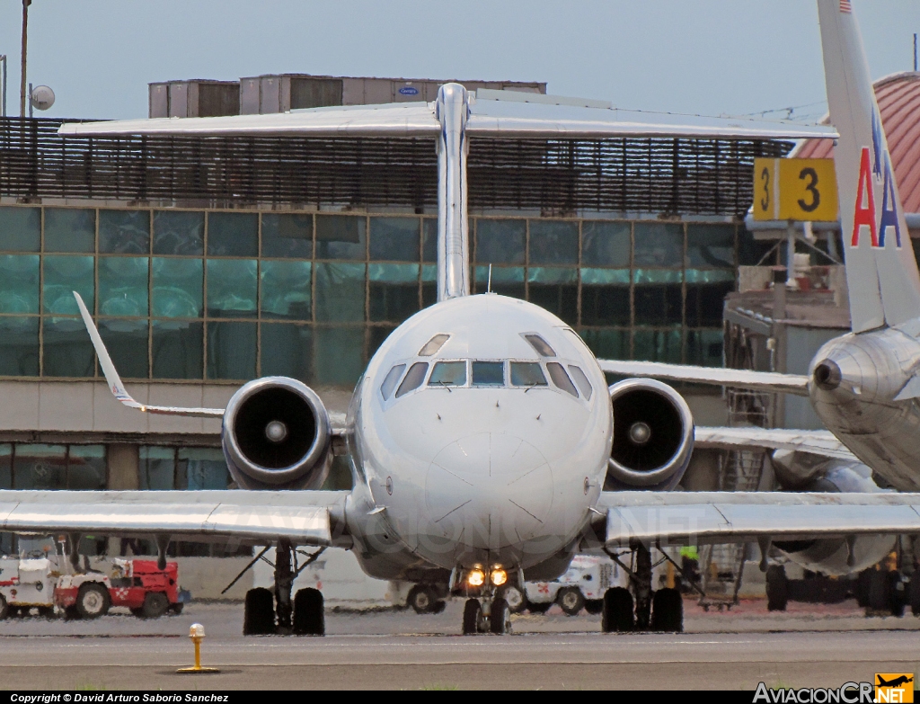 LV-BDO - McDonnell Douglas MD-83 (DC-9-83) - Austral Líneas Aéreas