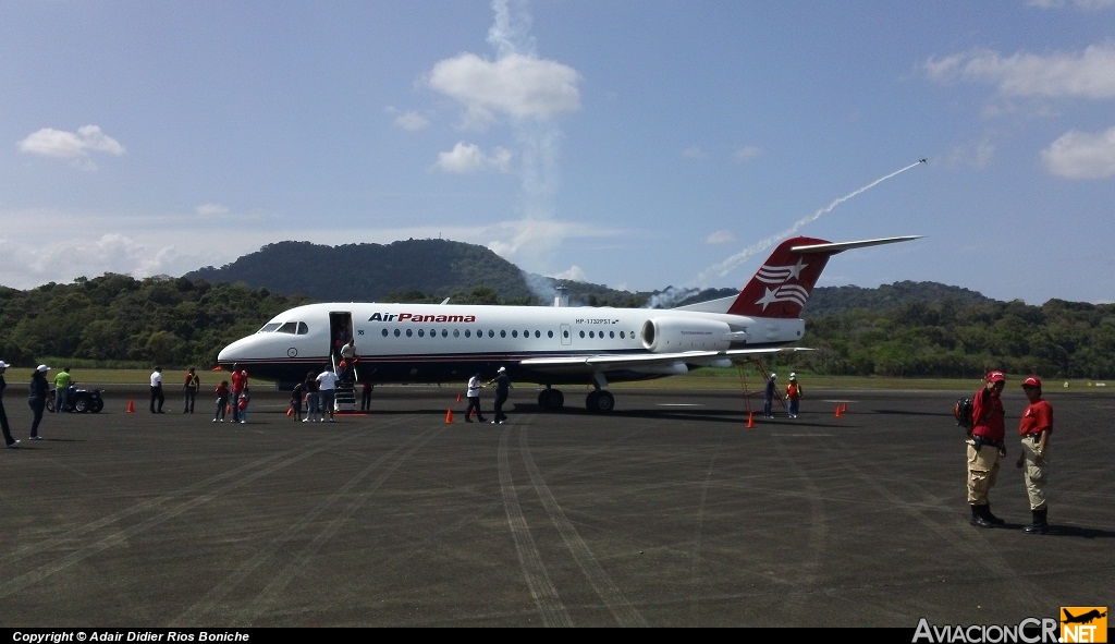 HP-1732PST - Fokker 70 - Air Panama