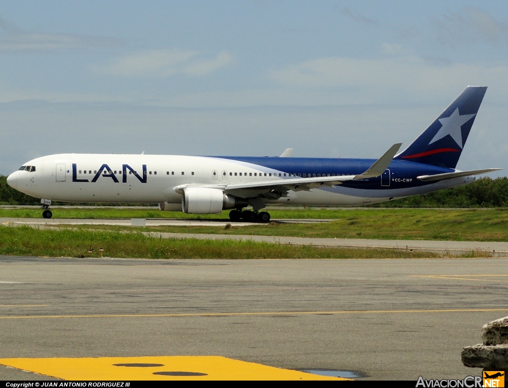 CC-CWF - Boeing 767-316(ER) - LAN Chile