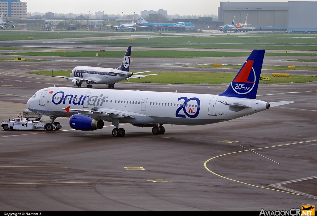 TC-OAL - Airbus A321-231 - Onur Air