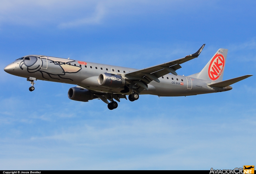 OE-IHA - Embraer ERJ-190-100AR - NIKI
