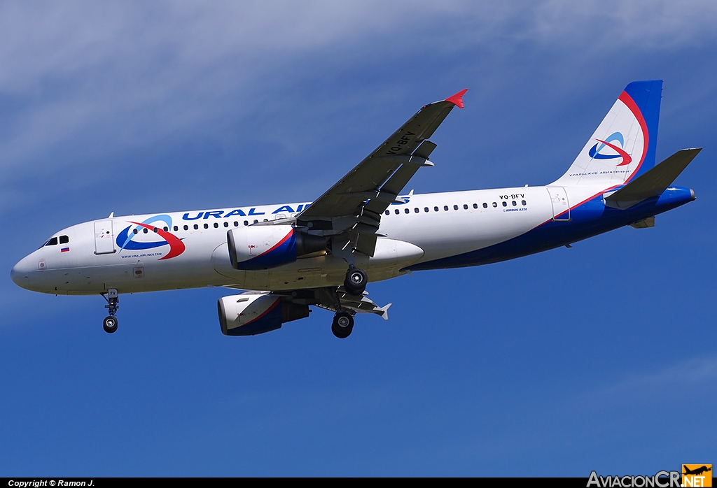 VQ-BFV - Airbus A320-214 - Ural Airlines