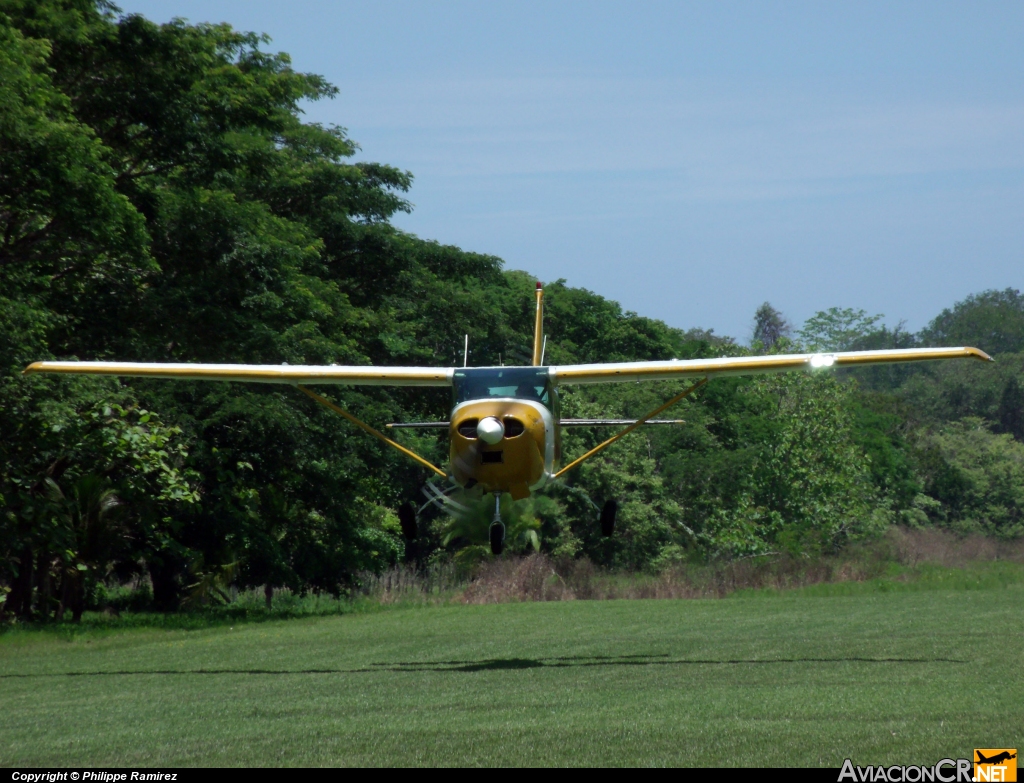 TI-AJC - Cessna 182J Skylane - Privado