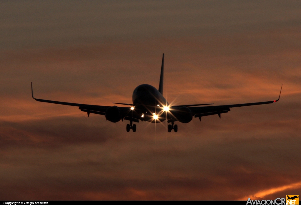 N***SW - Boeing 737-7H4 - Southwest Airlines