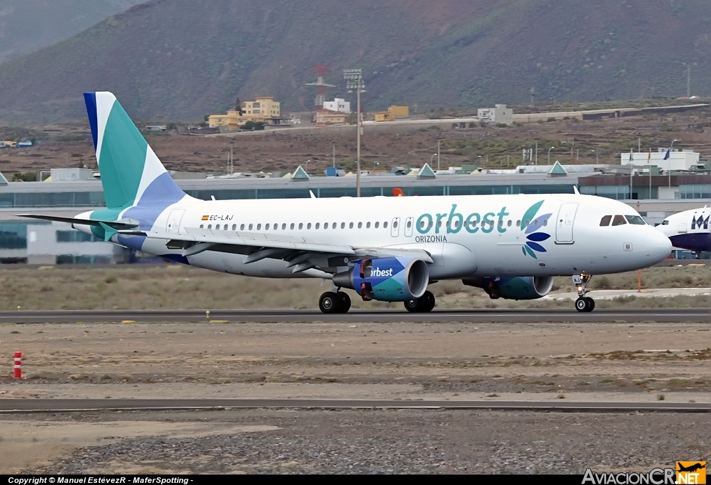 EC-LAJ - Airbus A320-214 - Iberworld