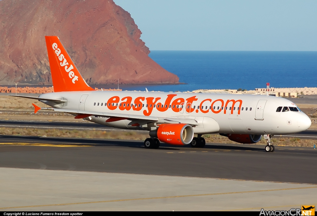 G-EZUE - Airbus A320-214 - EasyJet Airline