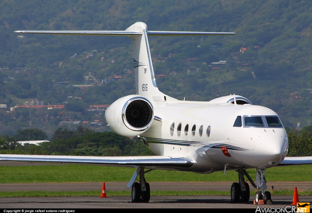 N5116 - Gulfstream G350 - Privado