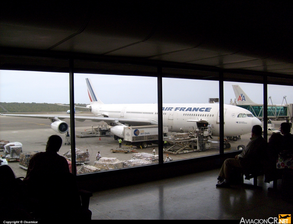 F-GLZR - Airbus A340-313X - Air France