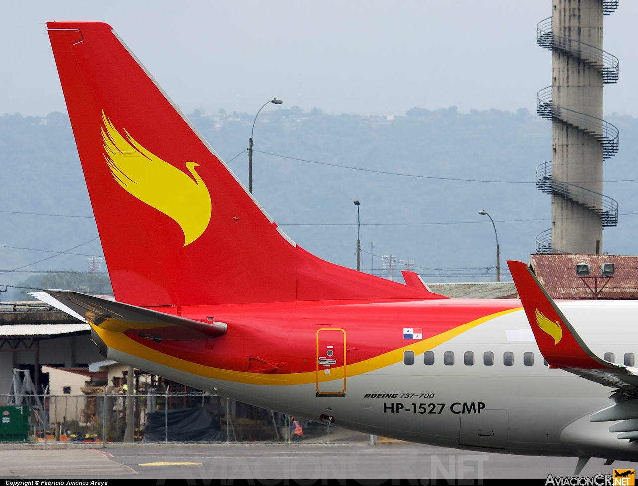 HP-1527CMP - Boeing 737-7V3 - Lucky Air