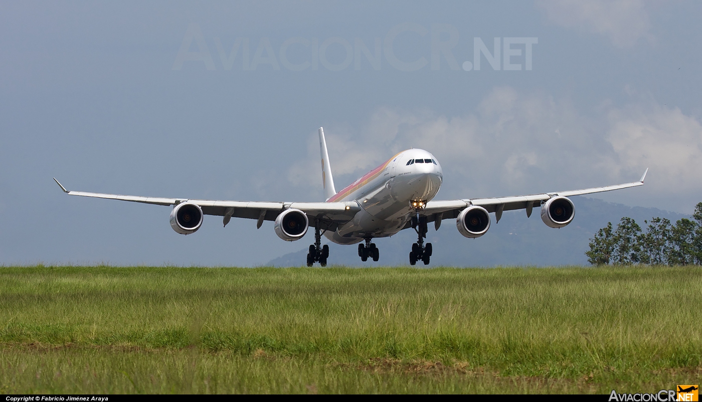 EC-JFX - Airbus A340-642 - Iberia