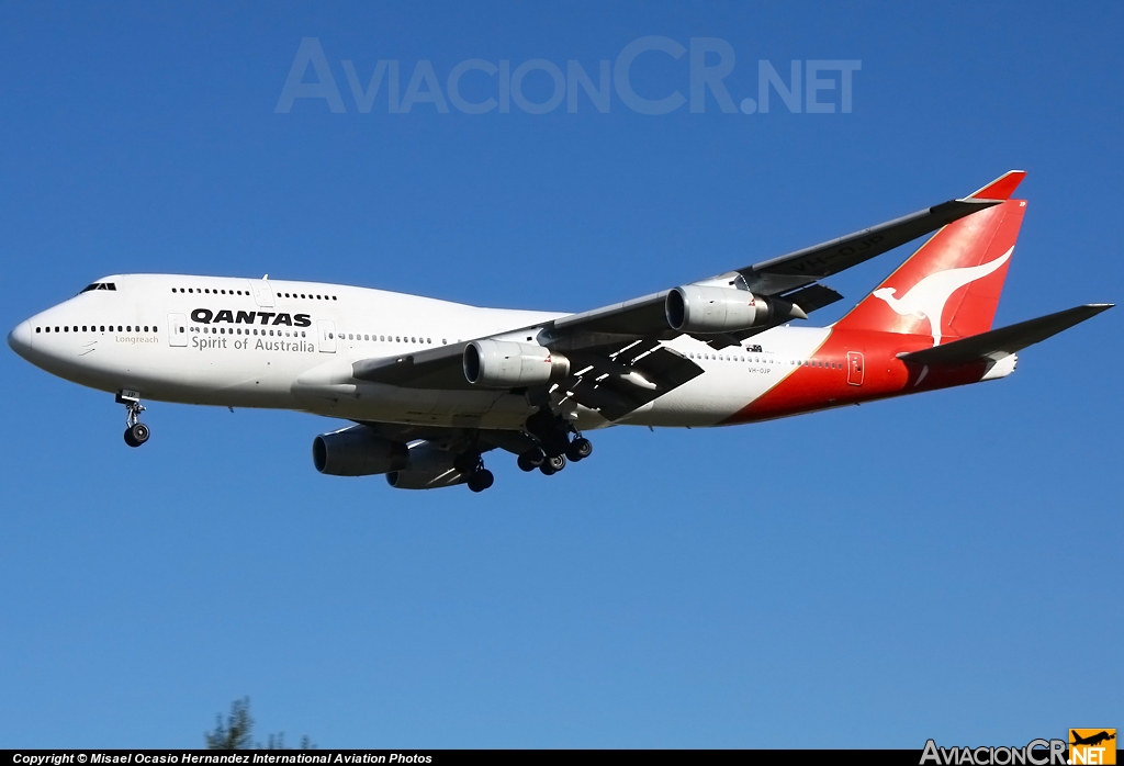VH-OJP - Boeing 747-438 - Qantas