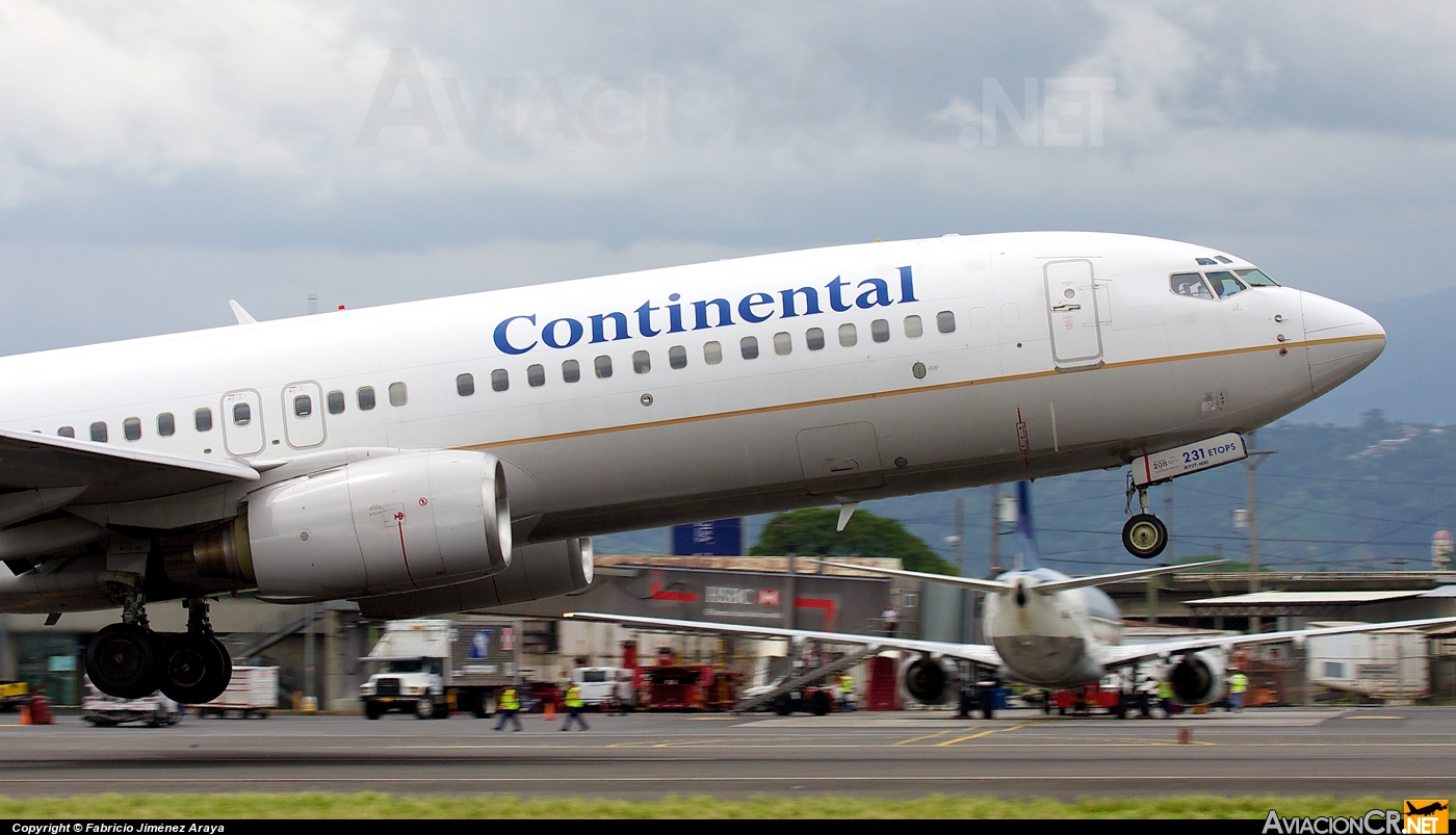 N14231 - Boeing 737-824 - Continental Airlines