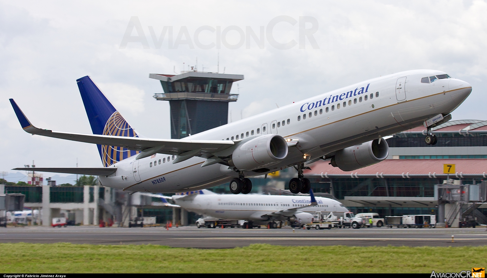 N78509 - Boeing 737-824 - Continental Airlines