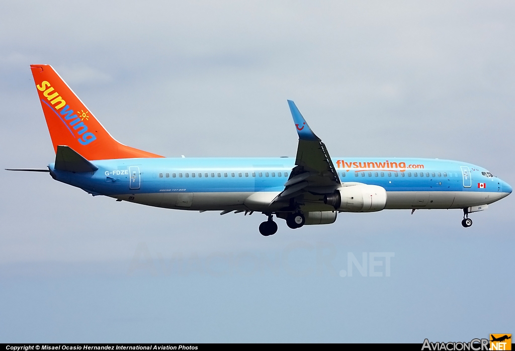 G-FDZE - Boeing 737-8K5 - Sunwing Airlines
