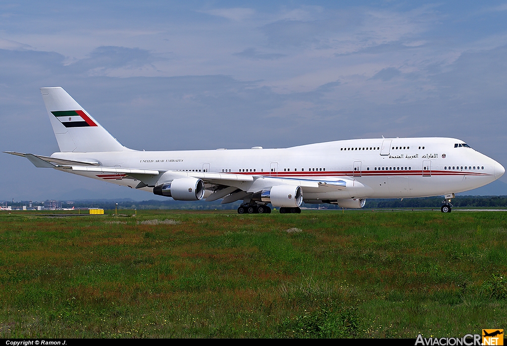 A6-HRM - Boeing 747-422 - United Arab Emirates - Dubai Air Wing