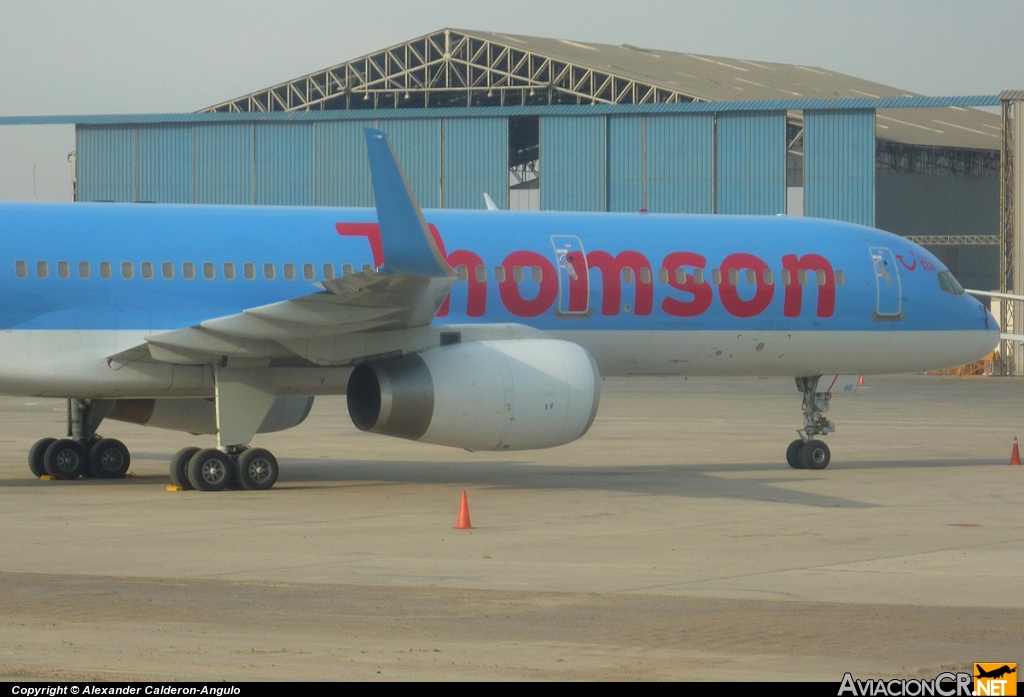 G-OOBE - Boeing 757-28A - Thomsonfly