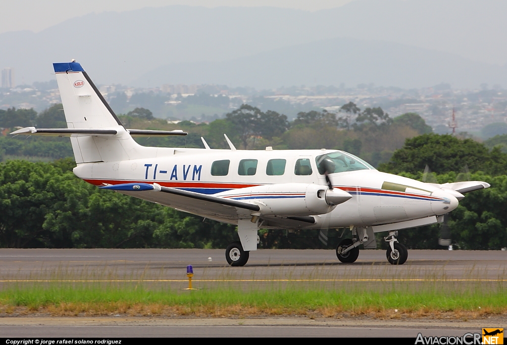 TI-AVM - Cessna T303 Crusader - Privado